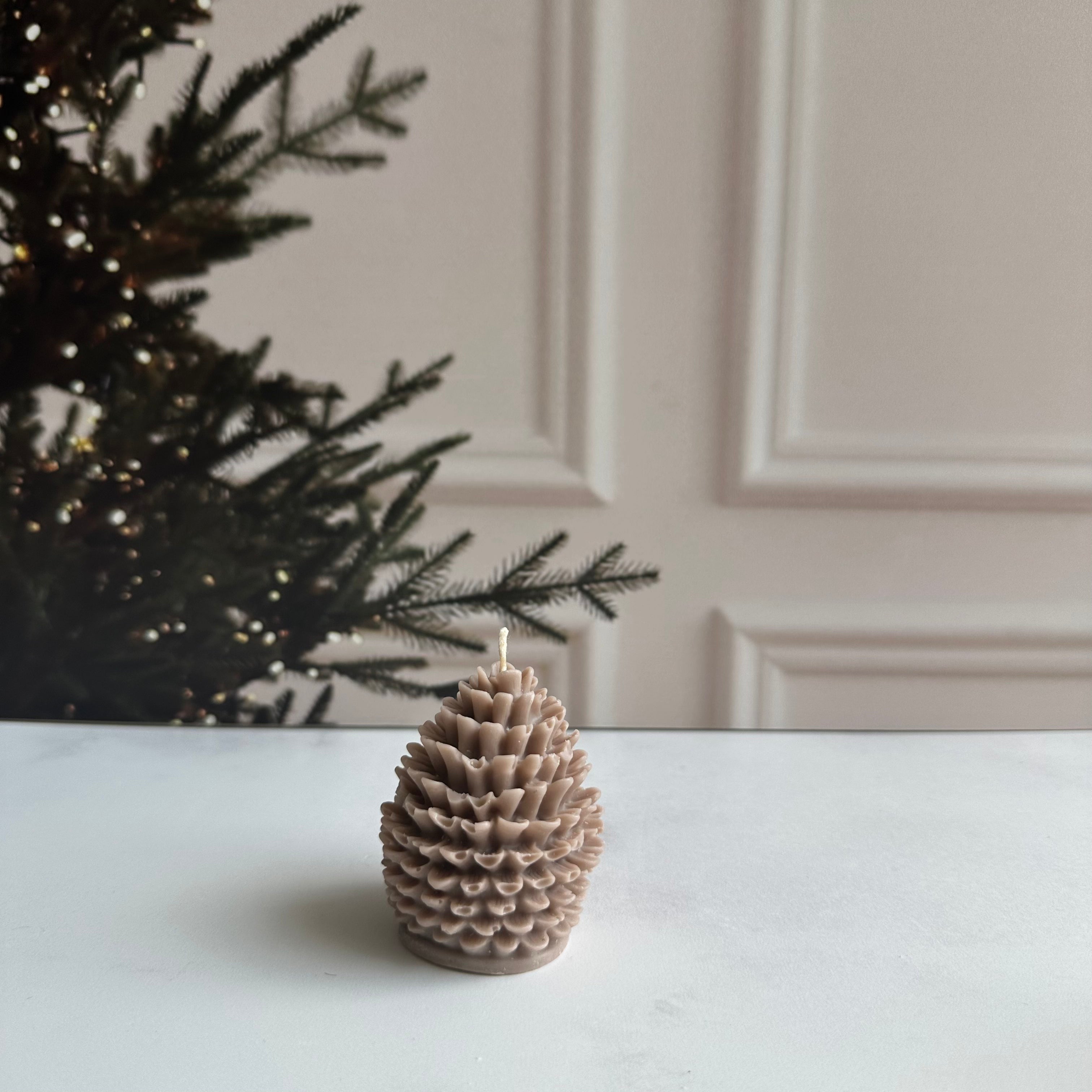 Mini Rustic Pinecones