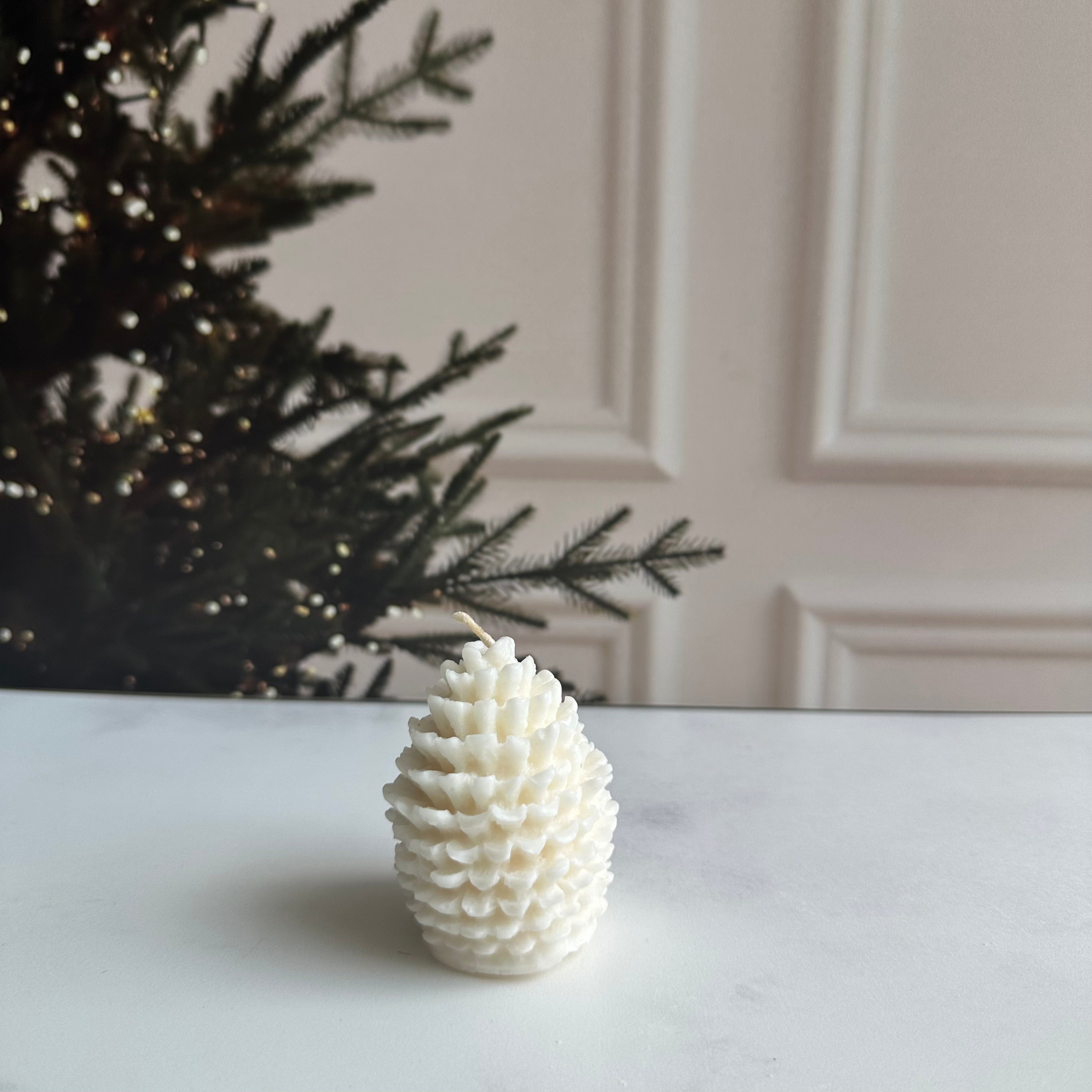 Mini Rustic Pinecones